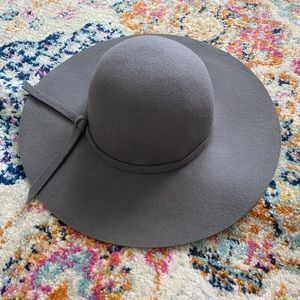 Francesca’s Grey Felt hat